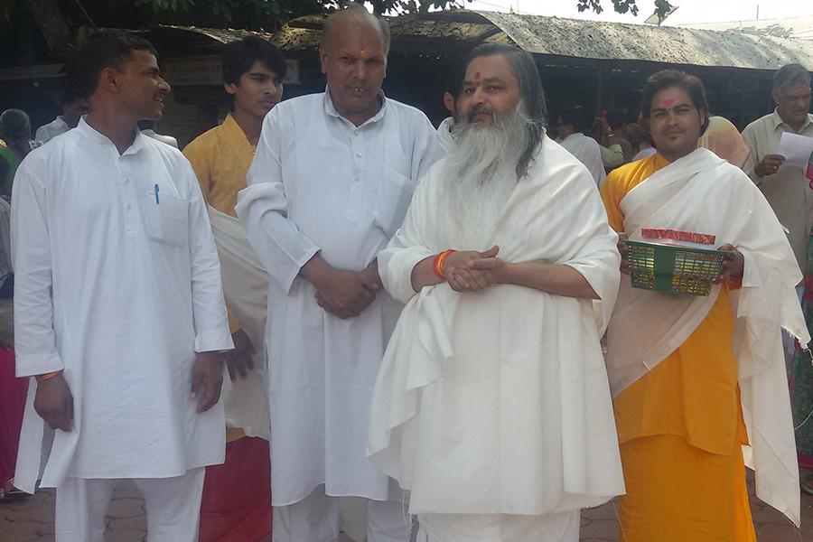 Brahmachari Girish Ji visited Jyotirling Mahakaleshwar Ujjain in March 2015
